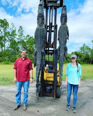 Awesome gator hunt with this couple. TEAMCFTH 
————————
Visi...