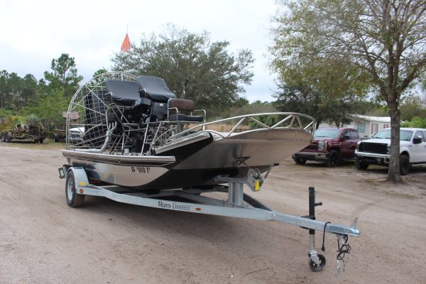 Used boat for sale! For sale is a:
 13’ 6” x 8’ Diamondback...