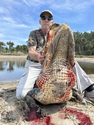 The gators are on the move and these hunters capitalized on it last week.