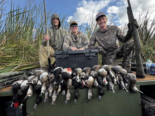 That’s how it’s done! Capt. Nick putting his clients on the birds today.